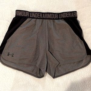 Grey Under Armour loses fit shorts